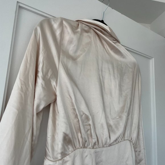 L'Academie Avena Wrap Satin Mini Dress Medium Ivory Long Sleeves Button Skirts - Picture 12 of 12